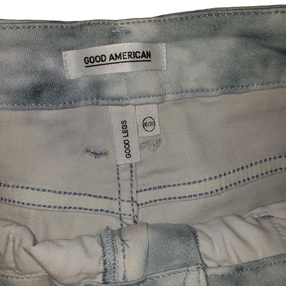 Good American Cloud Tie Dye Good Legs Fray Hem Denim Jeans - Picture 3 of 8